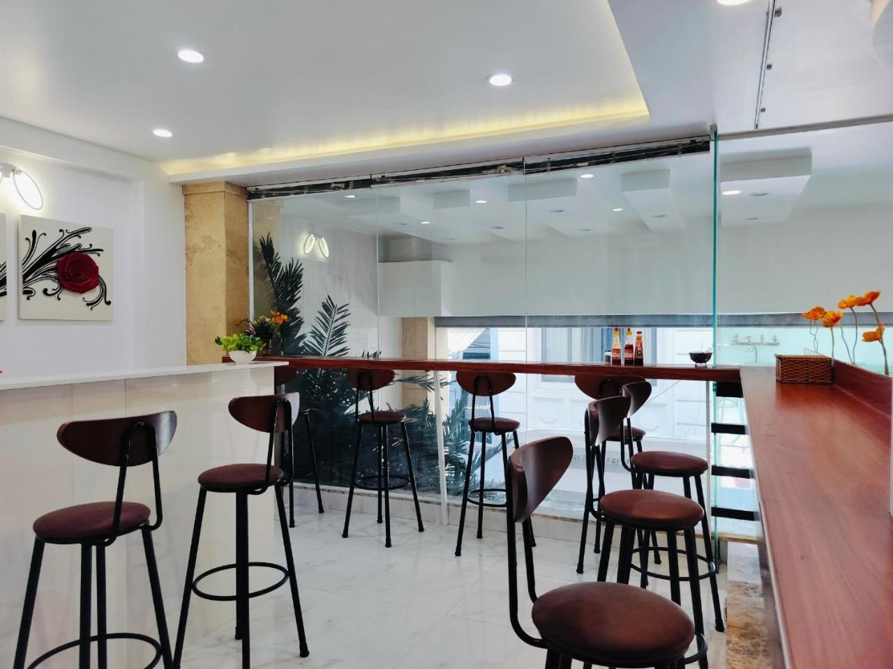 Adventure Hotel Хошимин Экстерьер фото