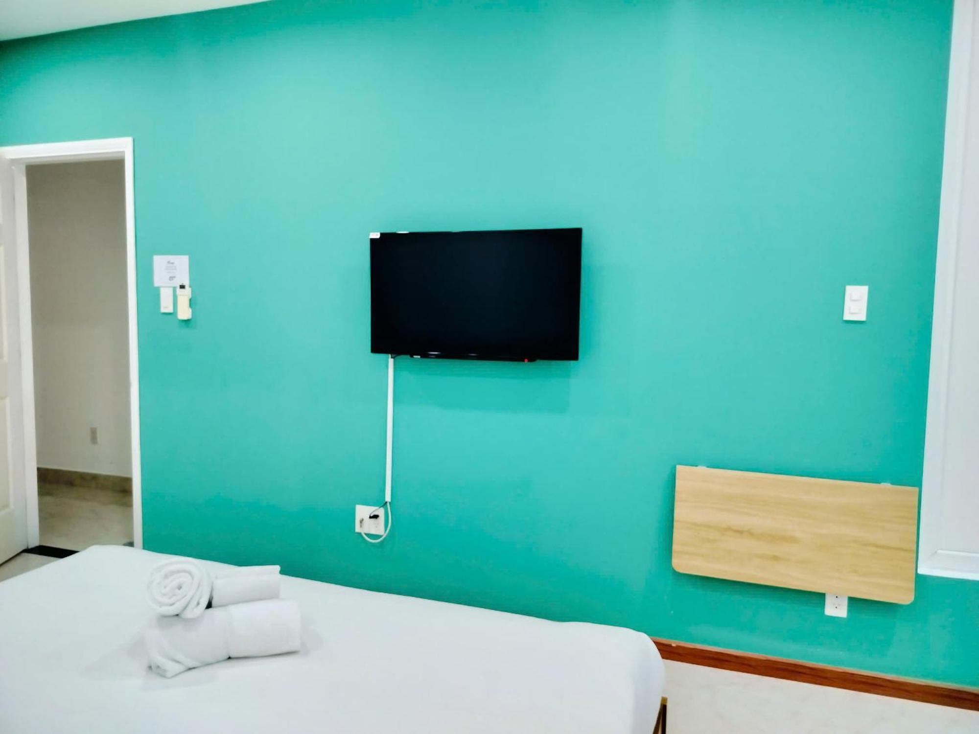 Adventure Hotel Хошимин Экстерьер фото